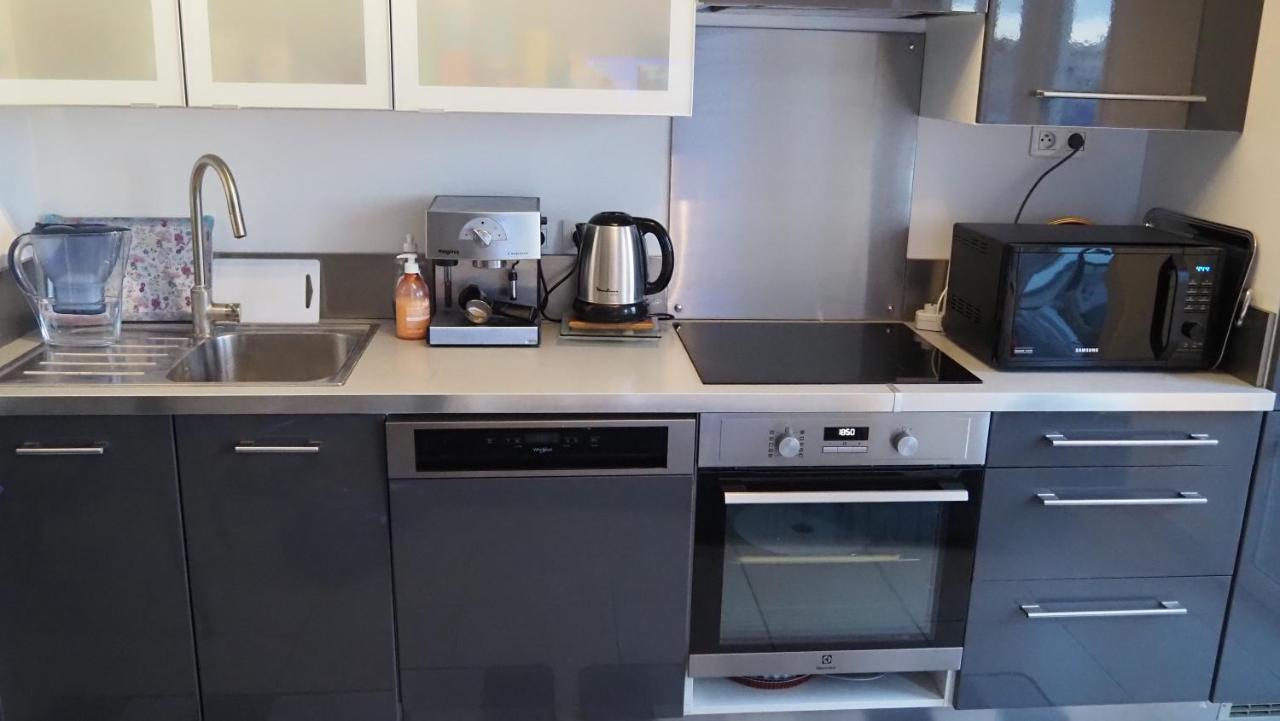 Les Grenadines Du Samedi Au Samedi Apartment Антиб Екстериор снимка