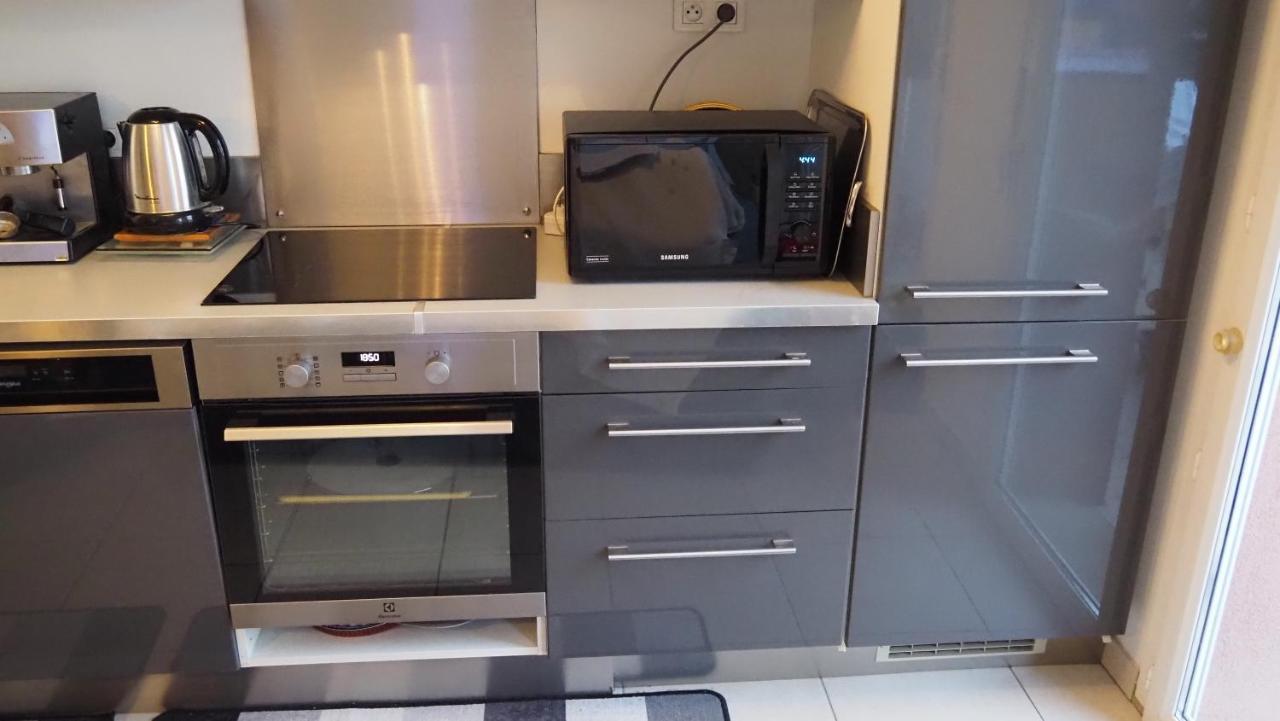 Les Grenadines Du Samedi Au Samedi Apartment Антиб Екстериор снимка